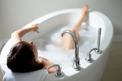 bathtub, bubble bath, relax, relaxation, self care, hot bath, relaxing