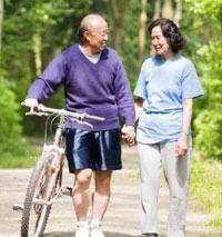 couple riding bikes